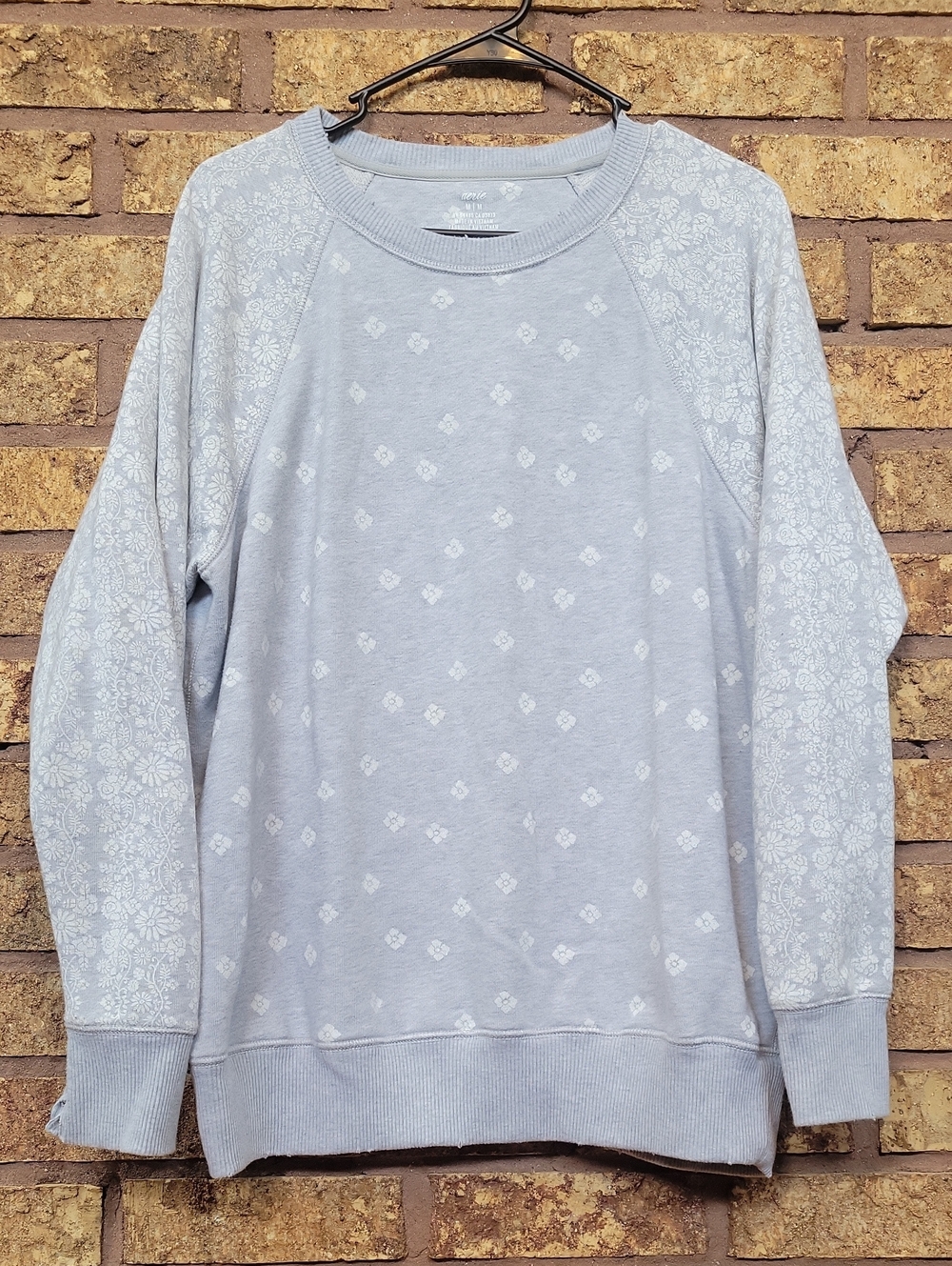 aerie Gray Pullover Sweatshirt Floral Size Medium Cotton Blend Casual - Picture 1 of 11